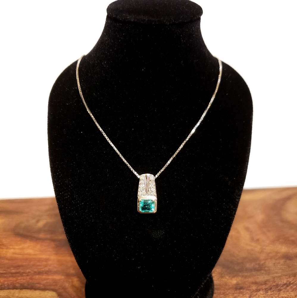 $7,000 Platinum Emerald Diamond Pendant Necklace